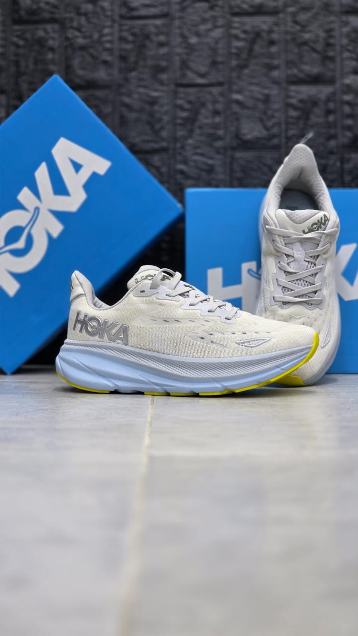 کتونی هوکا کلیفتون ۹Hoka Clifton ۹ ساخت ویتنام سایز ۴۰ الی ۴۵ فروش تکی و عمده