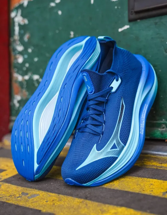 کتونی میزانو نئو ویستا/ Mizuno Neo Vista/ساخت ویتنام /سایز ۴۰ الی ۴۵/ فروش تکی و عمده/ضمانت کالا