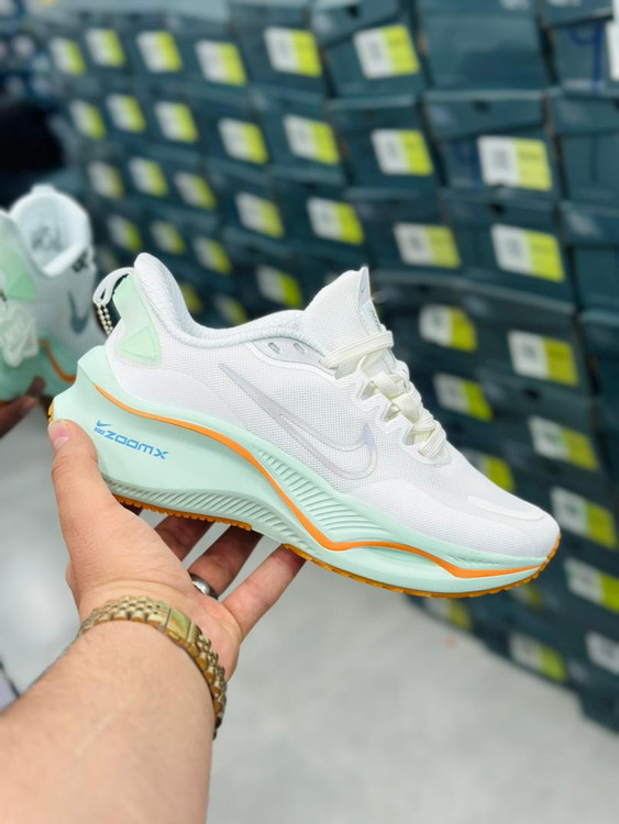 کتونی نایک زوم ایکس لبخندی Nike Zoom X ساخت ویتنام سایز ۳۷ تا ۴۰ فروش بصورت عمده و تک