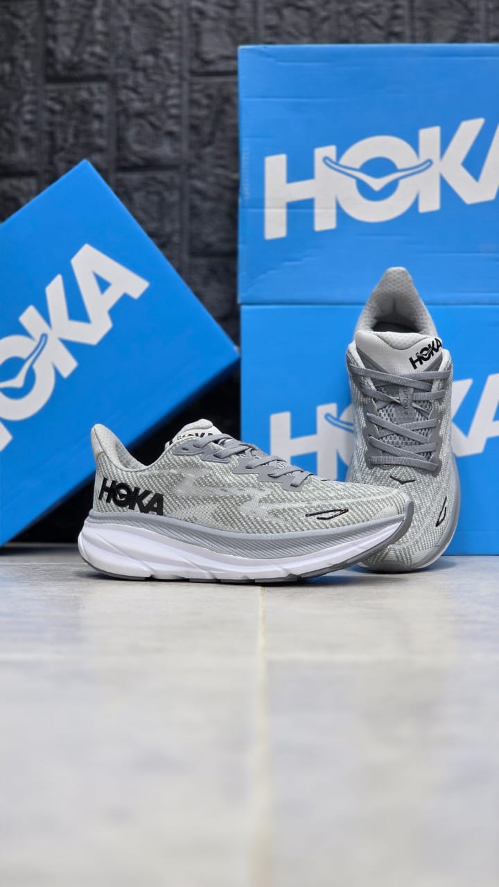 کتونی هوکا کلیفتون ۹Hoka Clifton ۹ ساخت ویتنام سایز ۴۰الی ۴۵ فروش بصورت عمده و تک