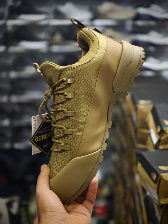 کفش طبیعتگردی مسترکوالیتی The North Face Glenclyffe Low | مخصوص هایکینگ و پیادهروی | سایز ۴۰ الی ۴۵