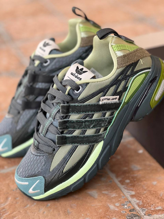 کتونی آدیداس ادیستار کوشنAdidas Adistar Cushion Sftmساخت ویتنام سایز ۴۰ تا ۴۵. همراه با جعبه فروش تکی و عمده