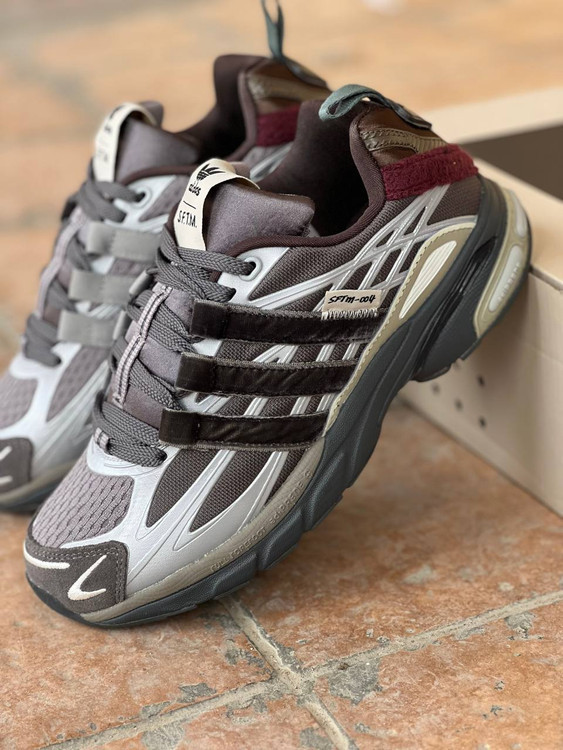 کتونی آدیداس ادیستار کوشنAdidas Adistar Cushion Sftmساخت ویتنام سایز ۴۰ تا ۴۵. همراه با جعبه فروش تکی و عمده