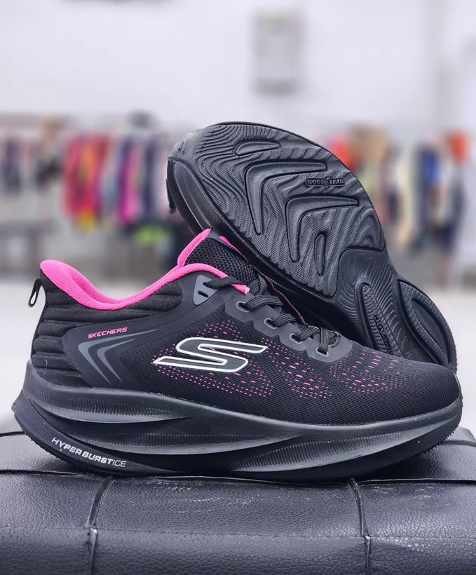 کتونی ویتنامی اسکیچرز گوران هایپر برست/Skechers Go Run Hyper Burst/ساخت ویتنام/سایز ۳۷ الی ۴۰/فروش تکی و عمده