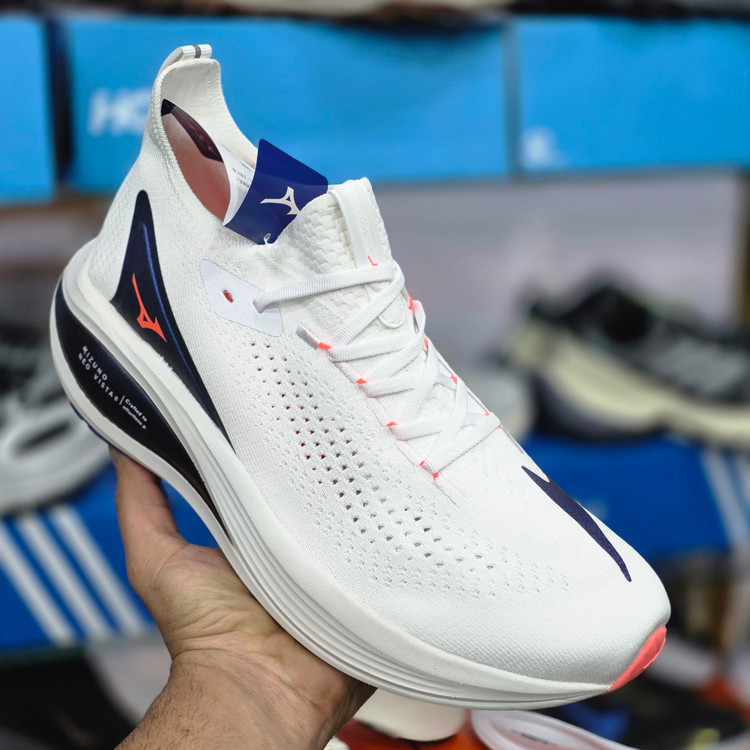 کتونی خارجی میزانو نئو ویستا/ Mizuno Neo Vista/ساخت ویتنام /سایز ۴۰ الی ۴۵/ فروش تکی و عمده/ضمانت کالا