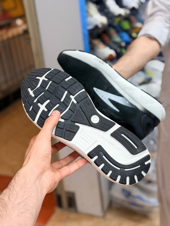 بروکس گاست 16ساخت ویتنام /Brooks Ghost 16/سایز 40 الی 45/فروش عمده و تک