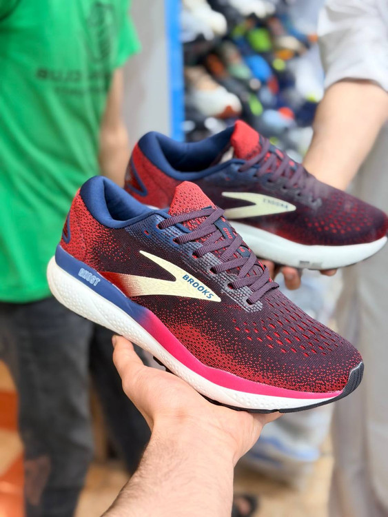 بروکس گاست 16ساخت ویتنام /Brooks Ghost 16/سایز 40 الی 45/فروش عمده و تک