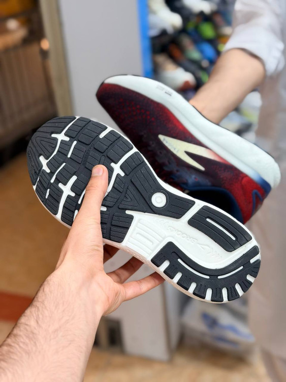 بروکس گاست 16ساخت ویتنام /Brooks Ghost 16/سایز 40 الی 45/فروش عمده و تک