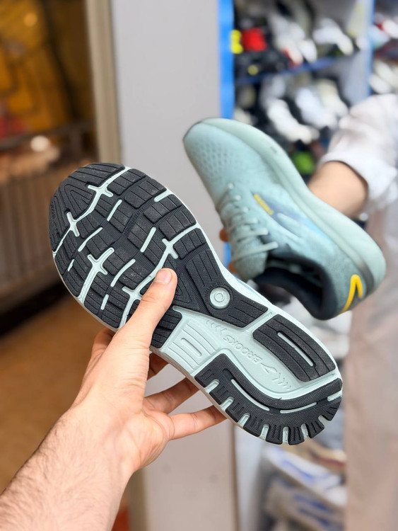 بروکس گاست 16ساخت ویتنام /Brooks Ghost 16/سایز 40 الی 45/فروش عمده و تک
