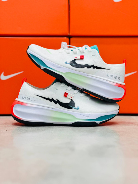 کفش نایک زوم ایکس اینوینسیبل3 /Nike ZoomX Invincible 3ساخت ویتنام/ سایز ۴۰ تا ۴۵. فروش بصورت عمده و تک