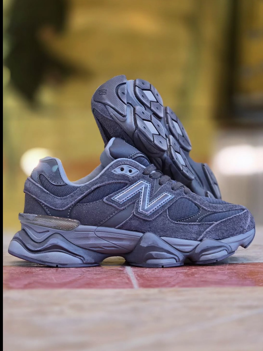 کتونی خارجی نیوبالانس ۹۰۶۰/ Newbalance 9060/ ساخت ویتنام/ سایز ۴۰الی ۴۵ فروش عمده و تک
