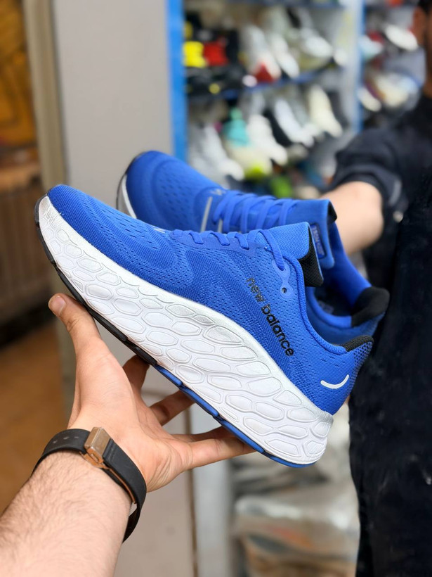 کتونی رانینگ و پیاده روی نیوبالانس فرش فوم newbalance fresh foam /ساخت ویتنام/ کیفیت مستر کوالیتی A / سایز ۴۰ الی ۴۵