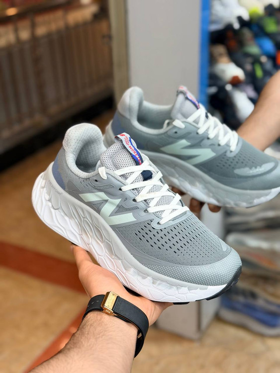 کتونی رانینگ و پیاده روی نیوبالانس فرش فوم newbalance fresh foam /ساخت ویتنام/ کیفیت مستر کوالیتی A / سایز ۴۰ الی ۴۵