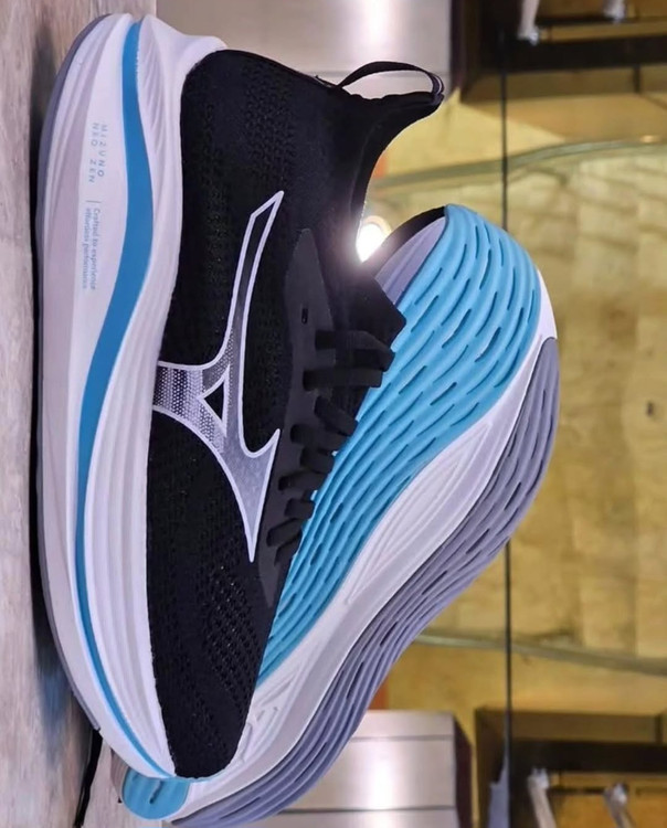 کتونی خارجی میزانو نئو/Mizuno Neo Zen/ساخت ویتنام/ست جذاب/سایز37الی 45/فروش تکی و عمده