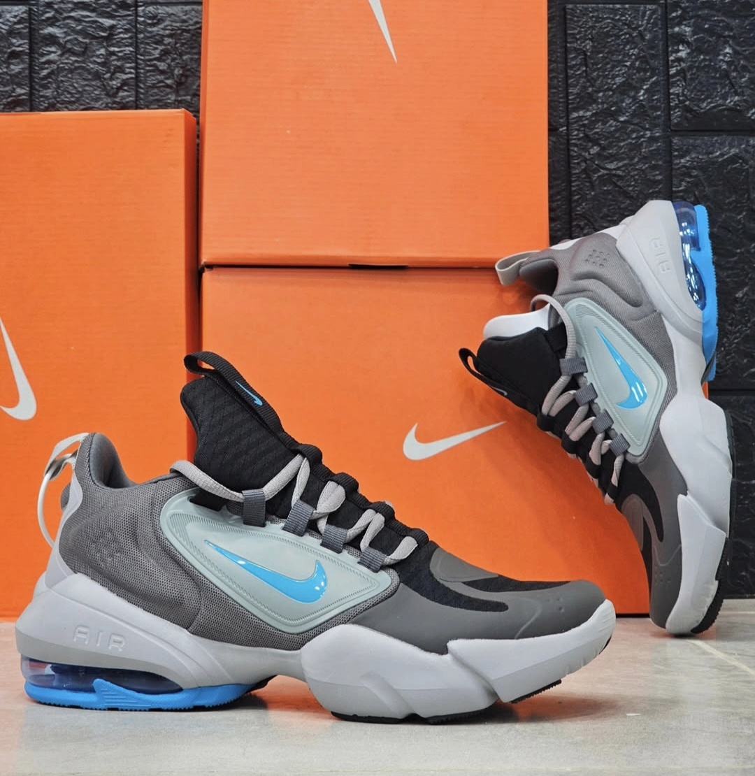 کتونی ویتنامی نایک ایرمکس آلفا ساواچ Nike air max alpha savageساخت ویتنام مستر کوالیتی A سایز ۴۰ تا ۴۵ فروش تکی و عمده