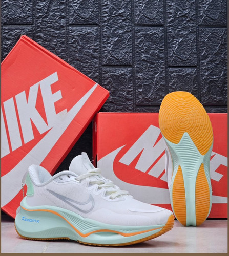 نایک زوم ایکس لبخندی Nike Zoom X ساخت ویتنام سایز ۳۷ تا ۴۰ فروش بصورت عمده و تک
