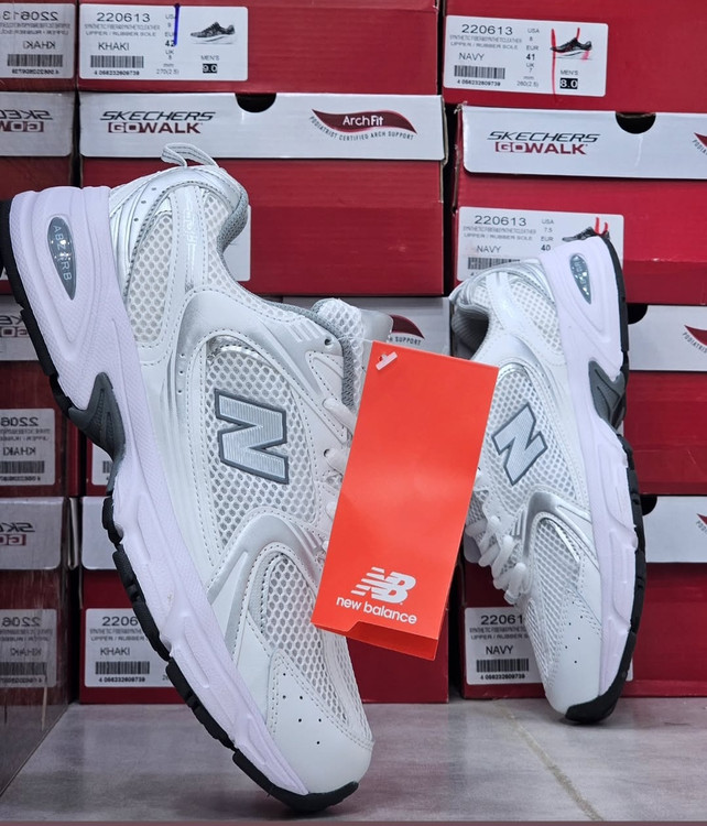 کتونی خارجی نیوبالانس ۵۳۰ست جذاب / new balance 530/مستر کوالیتی A/ست اسپرت مناسب پیاده رویی،دویدن ،رانینگ/سایز ۳۷تا ۴۵ همراه با جعبه بارکد دار فروش تکی و عمده