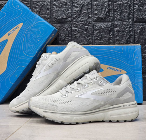 کفش ویتنامی بروکس گاست ۱۵/ساخت ویتنام وارداتی/Brooks Ghost 15/ سایز ۳۶الی ۴۵ /فروش تکی و عمده