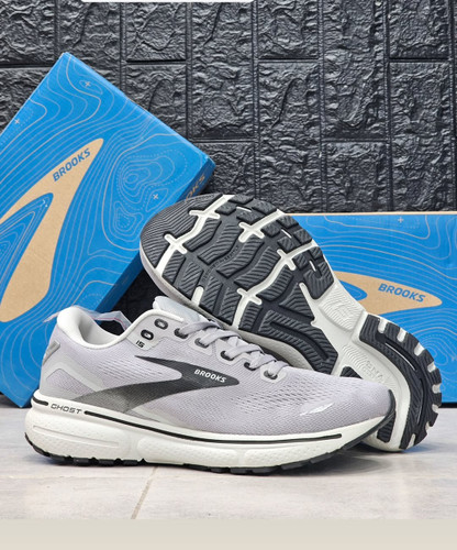 کفش ویتنامی بروکس گاست ۱۵/ساخت ویتنام وارداتی/Brooks Ghost 15/ سایز ۳۶الی ۴۵ /فروش تکی و عمده