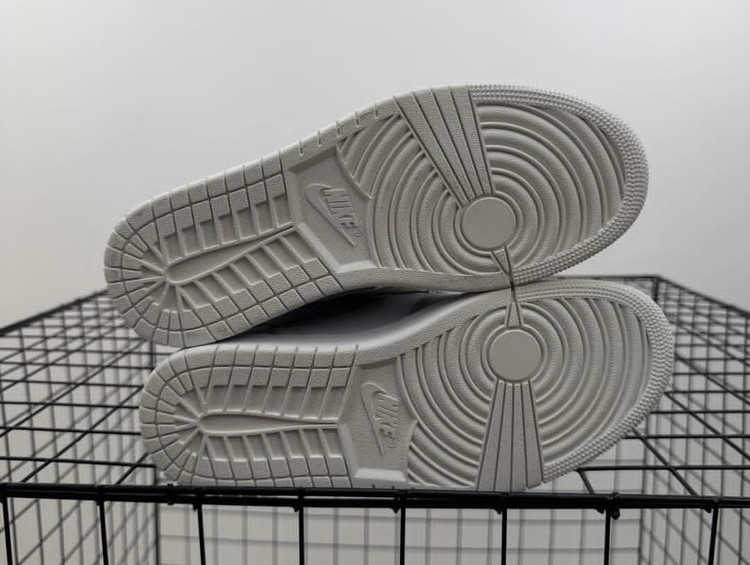 کتونی نایک جردن Nike jordan vietnam ضمانت کالا سایز 40 تا 45 فروش تکی وعمده