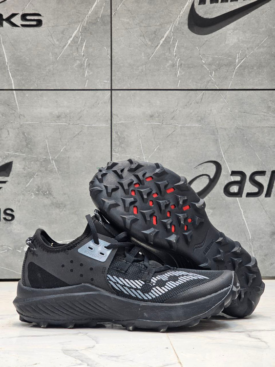 کتونی ویتنامی ساکونی تراکینگ اندورفین ریفت saucony endorphin rift/ساخت ویتنام/ضمانت کیفیت کالا/تکی و عمده / سایز ۴۰ الی ۴۵/فروش ویژه