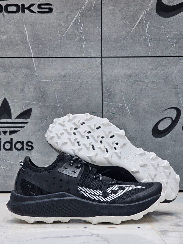 کتونی ویتنامی ساکونی تراکینگ اندورفین ریفت saucony endorphin rift/ساخت ویتنام/ضمانت کیفیت کالا/تکی و عمده / سایز ۴۰ الی ۴۵/فروش ویژه