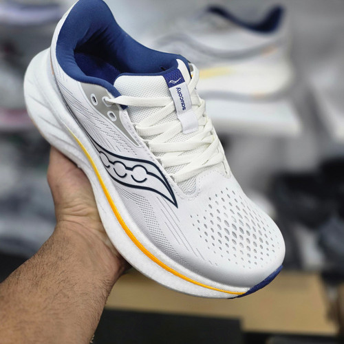کتونی رانینگ و پیاده روی ساکونی مدل راید ۱۸ Saucony Ride 18 / ضمانت کیفیت کالا / فروش عمده و تک / سایز بندی ۴۰ ۴۱ ۴۲ ۴۳ ۴۴ ۴۵