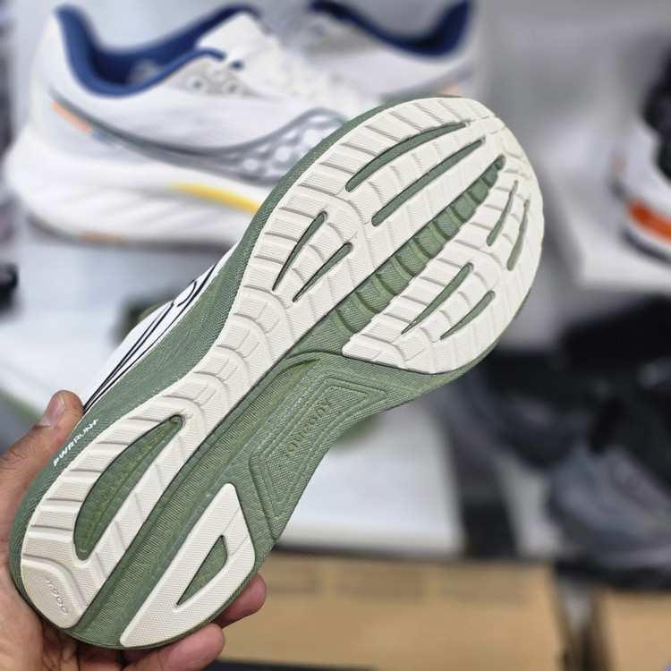 کتونی رانینگ و پیاده روی ساکونی مدل راید ۱۸ Saucony Ride 18 / ضمانت کیفیت کالا / فروش عمده و تک / سایز بندی ۴۰ ۴۱ ۴۲ ۴۳ ۴۴ ۴۵