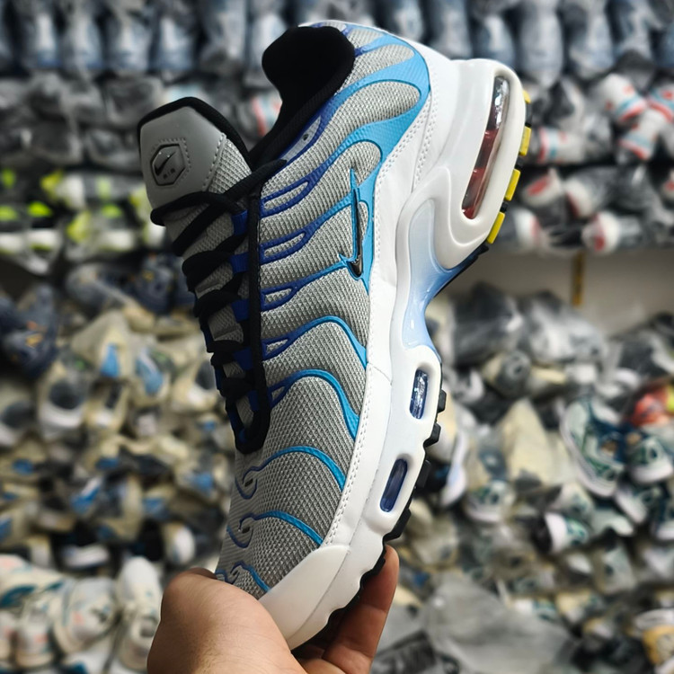 کفش اسپرت نایک ایر مکس پلاس nike air max plus sesame / اصل ویتنام / کیفیت مستر کوالیتی / سایز ۴۰ الی ۴۵