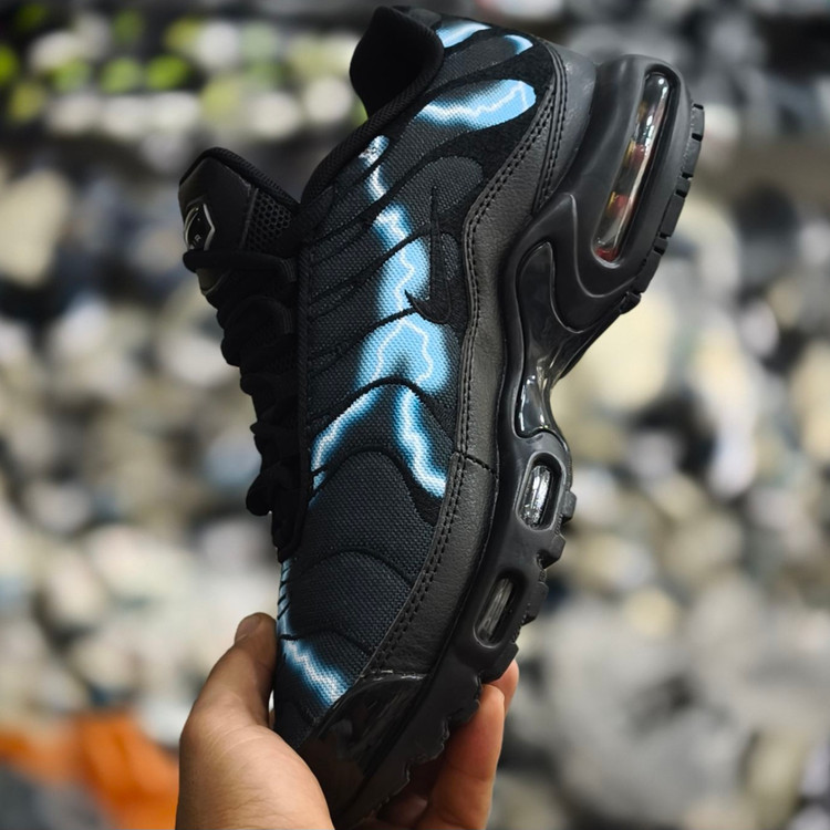 کفش اسپرت نایک ایر مکس پلاس nike air max plus sesame / اصل ویتنام / کیفیت مستر کوالیتی / سایز ۴۰ الی ۴۵