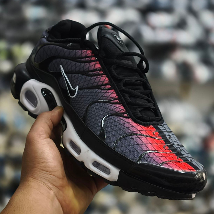 کفش اسپرت نایک ایر مکس پلاس nike air max plus sesame / اصل ویتنام / کیفیت مستر کوالیتی / سایز ۴۰ الی ۴۵