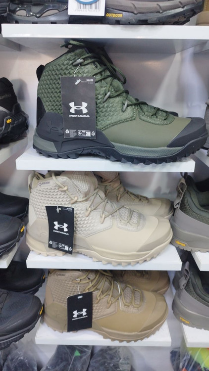 کتونی خارجی آندرارمور گورتکس/Under armour infil hike /ساخت ویتنام/ فروش تکی و عمده سایز ۴۰ تا ۴۵ /ضمانت کالا کیفیت مستر کوالیتی A