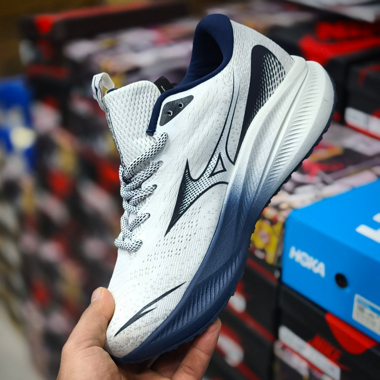 کتونی میزانو آسترو پلاس Mizuno astro plus / ضمانت ویتنامی و کیفیت / سایز ۴۰ الی ۴۵