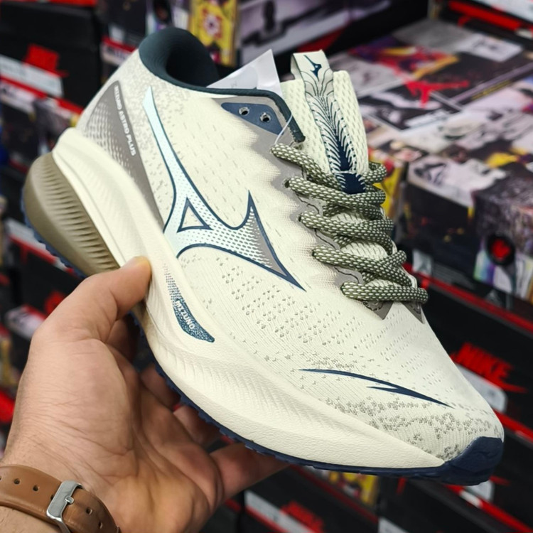 کتونی میزانو آسترو پلاس Mizuno astro plus / ضمانت ویتنامی و کیفیت / سایز ۴۰ الی ۴۵