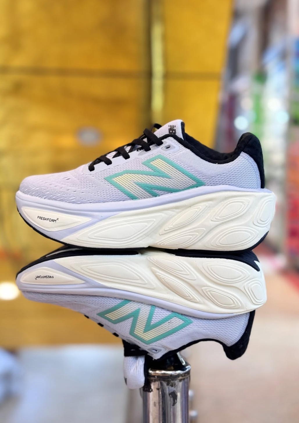 کفش نیوبالانس 880 رانینگ/ Newbalance 880 vietnam running/ساخت ویتنام /سایز ۴۰ تا ۴۵/فروش عمده و تک/