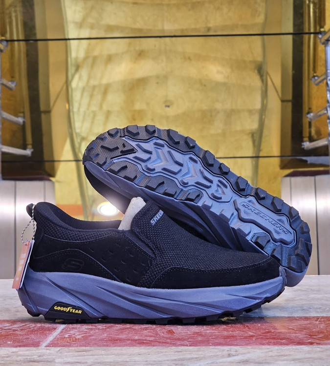 کتونی ویتنامی طبی و سبک اسکیچرزSkechers vietnam ساخت ویتنام . فروش تکی و عمده.سایز ۴۰الی ۴۵