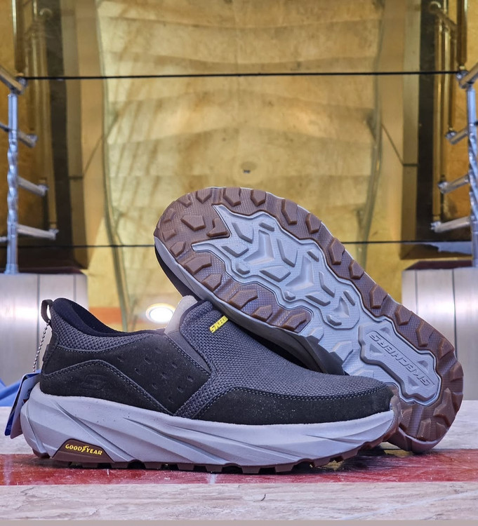 کتونی ویتنامی طبی و سبک اسکیچرزSkechers vietnam ساخت ویتنام . فروش تکی و عمده.سایز ۴۰الی ۴۵