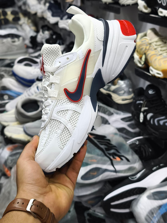 خرید کتونی نایک کشلون v2kساخت ویتنام فروش تکی و عمده ، سایز 40الی ۴۵.Nike wmns V2k Run Year of the Dragon womens