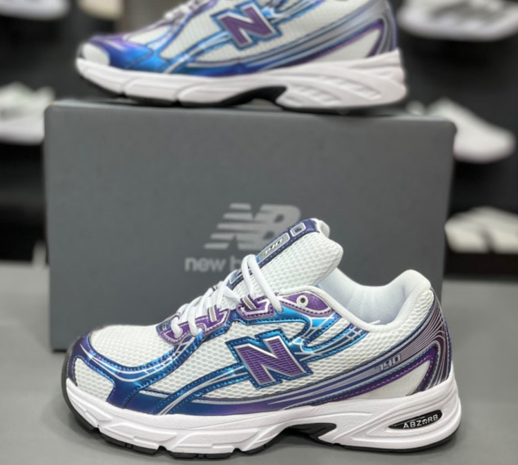 نیوبالانس ۷۴۰/Newbalance ۷۴۰/ساخت ویتنام/ سایز۴۰تا۴۵ فروش بصورت عمده و تک