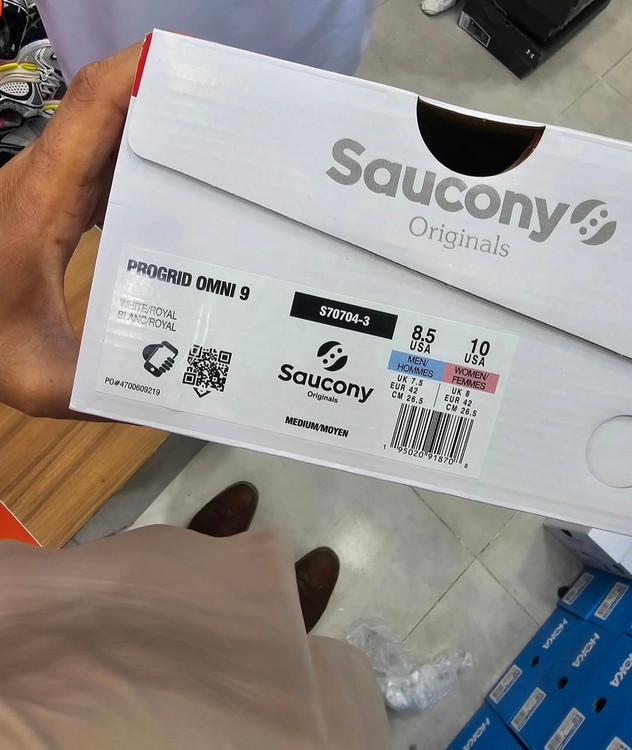کتونی ساکونی تریامپ 4 |Saucony Progrid Triumph 4 ساخت ویتنام/سایز ۴۰ الی ۴۵فروش تکی و عمده