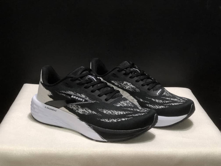 کتونی ویتنامی رانینگ و پیاده روی بروکس لانچ ست زنانه مردانه / Brooks lunch 11 / ضمانت کیفیت کالا / سایز ۳۸ الی ۴۵