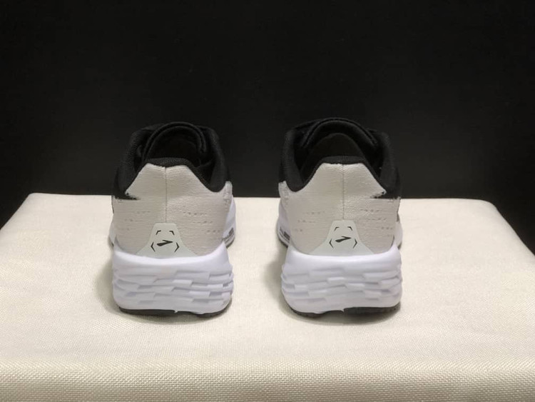 کتونی ویتنامی رانینگ و پیاده روی بروکس لانچ ست زنانه مردانه / Brooks lunch 11 / ضمانت کیفیت کالا / سایز ۳۸ الی ۴۵