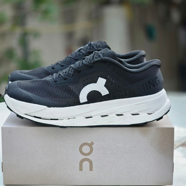 خرید کفش دویدن QC On Running با فوم Helion HF مدل توری | دوام و راحتی در تمام طول مسیر | سایز ۳۸ الی ۴۵