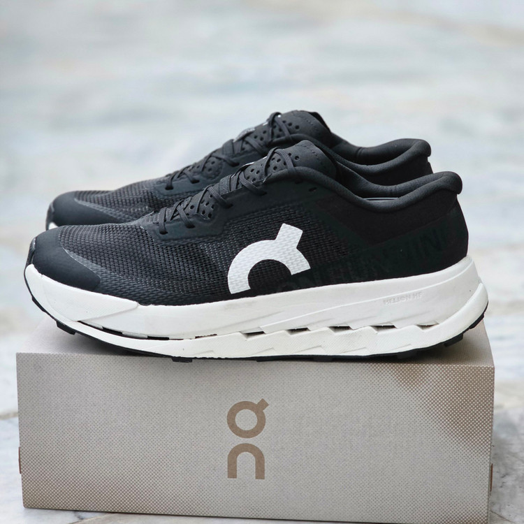 خرید کفش دویدن QC On Running با فوم Helion HF مدل توری | دوام و راحتی در تمام طول مسیر | سایز ۳۸ الی ۴۵