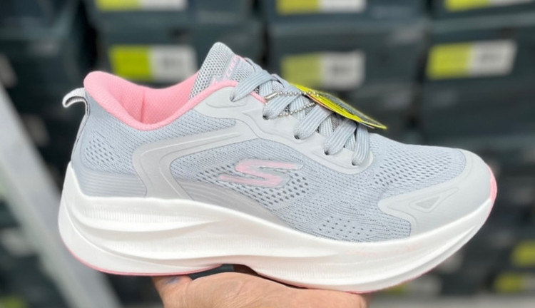 اسکیچرز گوران کربن/Skechers Gorun Carbon /ساخت ویتنام/سایز ۳۷ الی ۴۰/فروش تکی و عمده