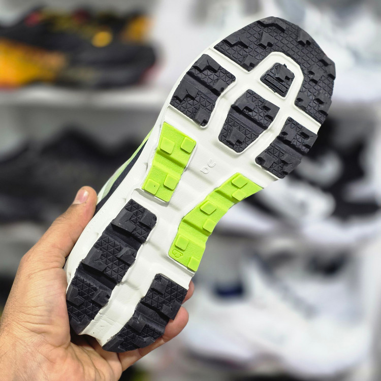 خرید کتونی کیوسی کلود هوریزون ساخت ویتنام سایز ۴۰ تا ۴۵ فروش تکی و عمده .QC On cliudhorizon vietnam ضمانت کالا و تعویض سایز