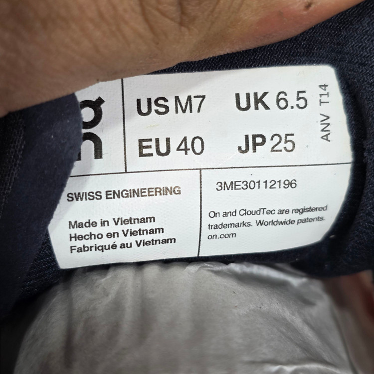 خرید کتونی کیوسی کلود هوریزون ساخت ویتنام سایز ۴۰ تا ۴۵ فروش تکی و عمده .QC On cliudhorizon vietnam ضمانت کالا و تعویض سایز