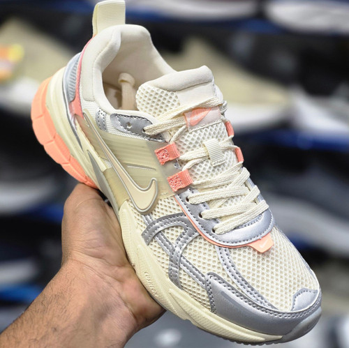 کتونی نایک وی تو کی Nike V2k Run /سایز 37الی۴۵ساخت ویتنام | باجعبه بارکد دار