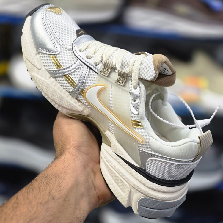 کتونی نایک وی تو کی Nike V2k Run /سایز 37الی۴۵ساخت ویتنام | باجعبه بارکد دار
