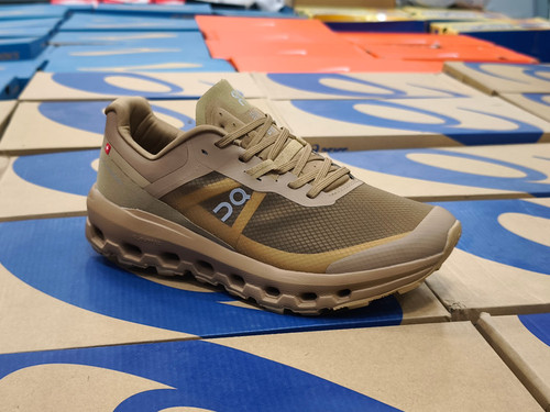 کتونی آن رانینگ مسترکوالیتی | سایز ۴۰ الی ۴۵ | On Running Cloud tehساخت ویتنام/فروش تکی و عمده